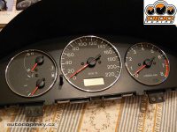 EVO RINGS rámečky kolem palubních přístrojů z leštěného hliníku Mazda 626 GF -- rok výroby 97-01 ( počet dílů v sadě 3 ) EVO RINGS rámečky kolem palubních přístrojů z leštěného hliníku Mazda 626 GF -- rok výroby 97-01 ( počet dílů v sadě 3 )